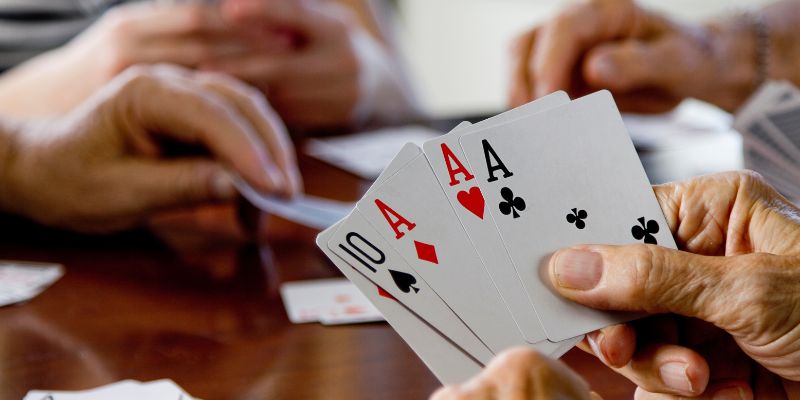 Làm chủ cuộc chơi với cách đánh tiến lên cực dễ nhớ